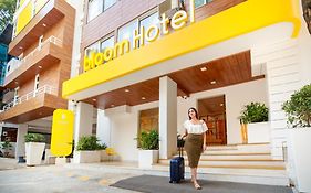 Bloom Hotel - Hal Old Airport Rd